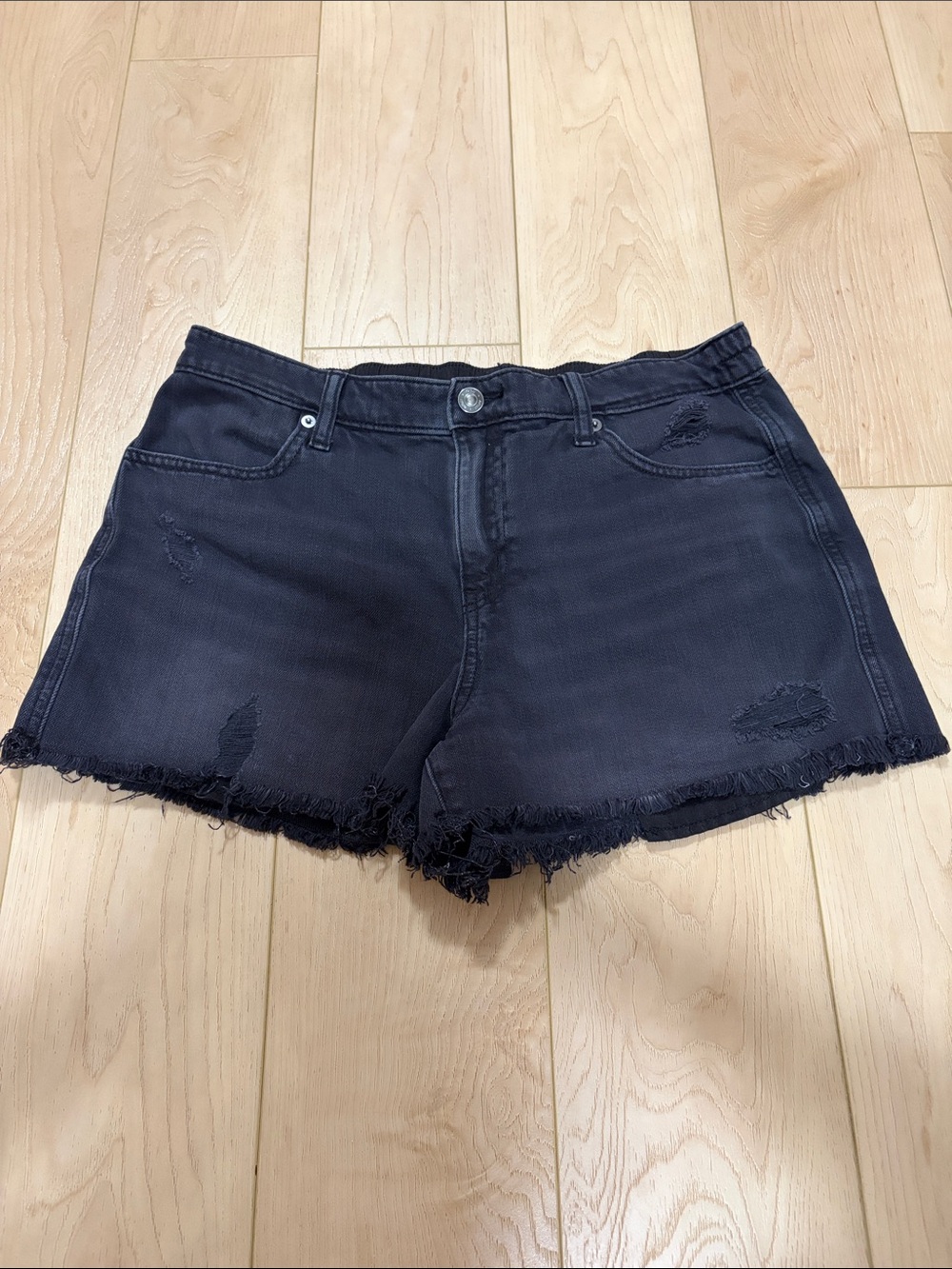 Aerie Distressed Black Denim Shorts, sz M